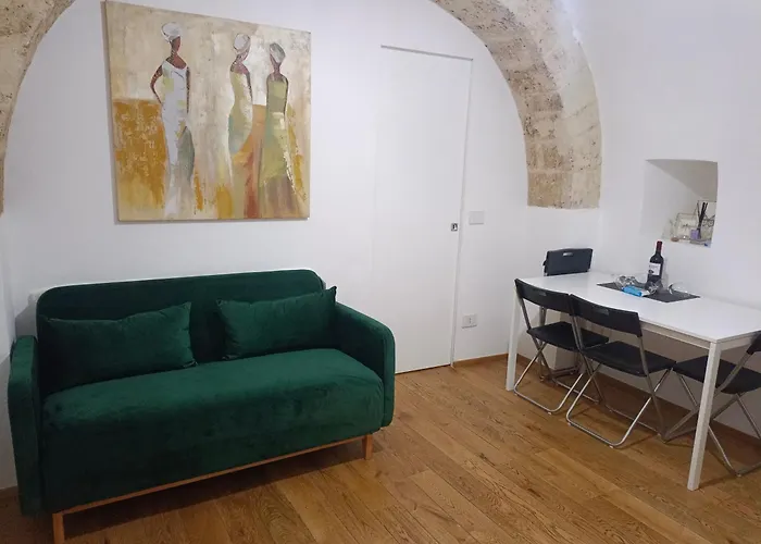 Vecchia Dante Apartman Bari