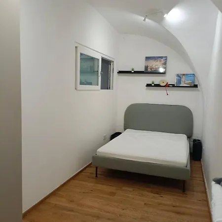 Vecchia Dante Apartment *