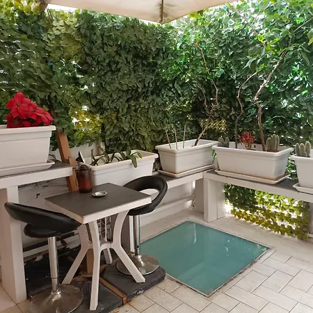 Vecchia Dante Apartment